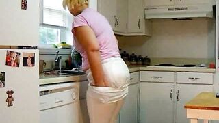 Peeprincess diaper poop in kitchen
