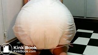 Peeprincess diaper poop in kitchen