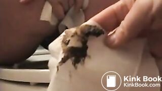 her friend helps her shit and wipe