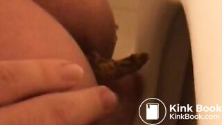Wife taking a shit