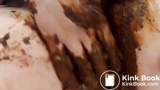 201708282130_scat_pussy