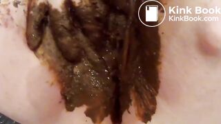 201708282130_scat_pussy