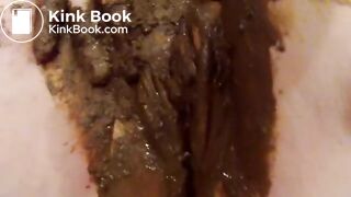 201708282130_scat_pussy