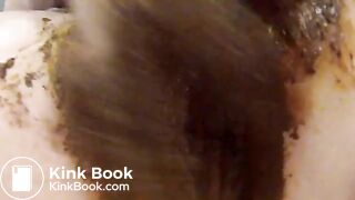 201708282130_scat_pussy