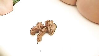 Piss, poo outdoor video2