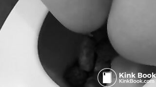 Sexy woman, HUGE dump