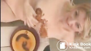 Ivory Pooping and Smearing Shit