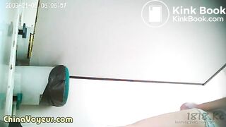 Poop and look at the camera