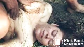 shitting outdoor sex session