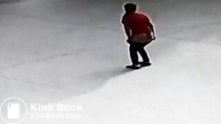 Chinese woman poops in public