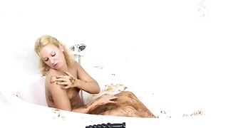 Blond Teenage Scat Fan