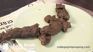 Big Booty light skin ebony poops