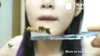 Japanese tooth brushing