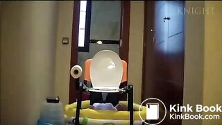 Spanish girls pooping on slave (1)