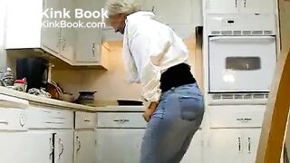 Amateur babe messy panty poop On xPee