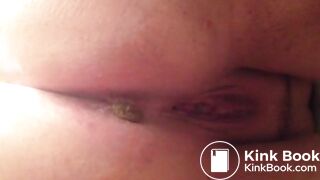 wife pooping