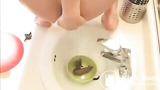 Kamryn_Kylee Pooping and Smearing Shit Each Other