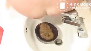 Kamryn_Kylee Pooping and Smearing Shit Each Other