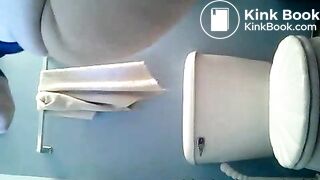 BBW takes a shit above toilet 2