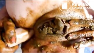 Dirty Barbara Loves Shit - COM