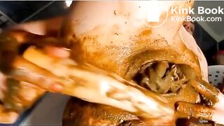 Dirty Barbara Loves Shit - COM