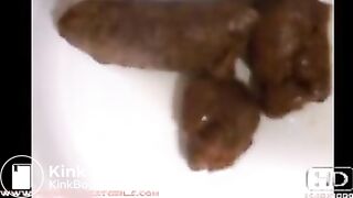 GirlPooping (24)