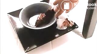 Black Girl Shitting - 1834322