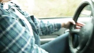 Peeprincess car desperation and panty poop