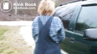 Peeprincess car desperation and panty poop