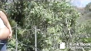 Pauline_Kisha outdoor poop