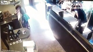 Crazy woman takes a dump then throws it at waiter