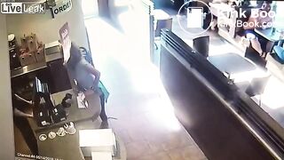 Crazy woman takes a dump then throws it at waiter