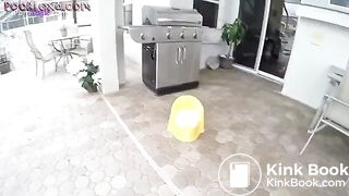 Wonder Woman did a panty poop accident