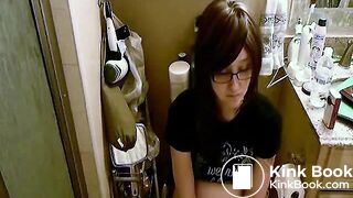 Porcelain Lilith Farting and Pooping (7)
