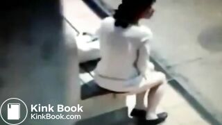 2013_03_26-shitting-bus-stop