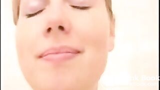 Annah Pooping and Smearing Shit