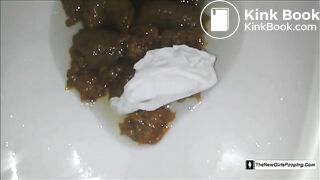 Scarlett Marie Poop At Work