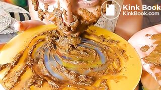 Scat Queens (10)