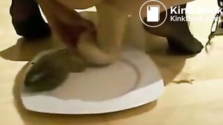 Teen takes dildo in Asshole and eats her scat