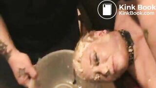 Antonia Queen of Puke 2