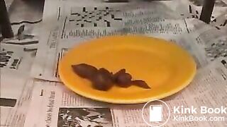 Black Girl Shitting - 1836136