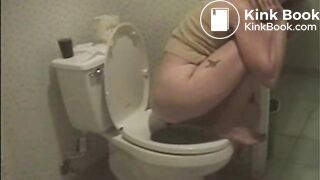 krystin - private toilet adventures