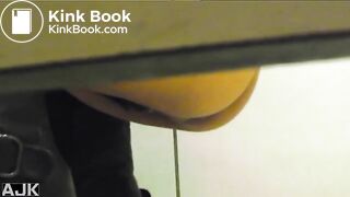 JAPAN pooping voyeur