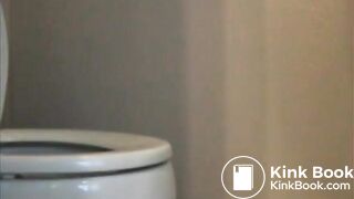 Lizzy Hershey Squirts