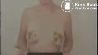 Annah Pooping And Smearing Shit