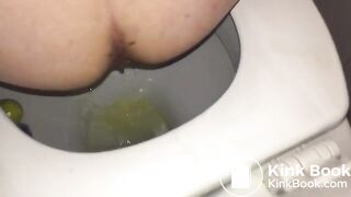 hold open her arse while she takes a shit scat