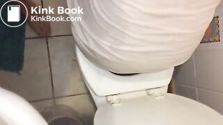 hold open her arse while she takes a shit scat