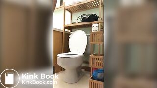 Sexy Girl Has The Shits