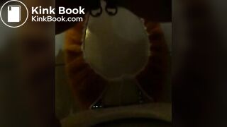 auf der Toilette für euch