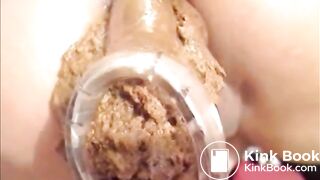 Solo farts, piss, and runny shit